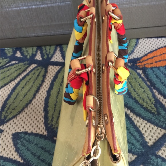 Authentic Louis Vuitton - Picture 6 of 12